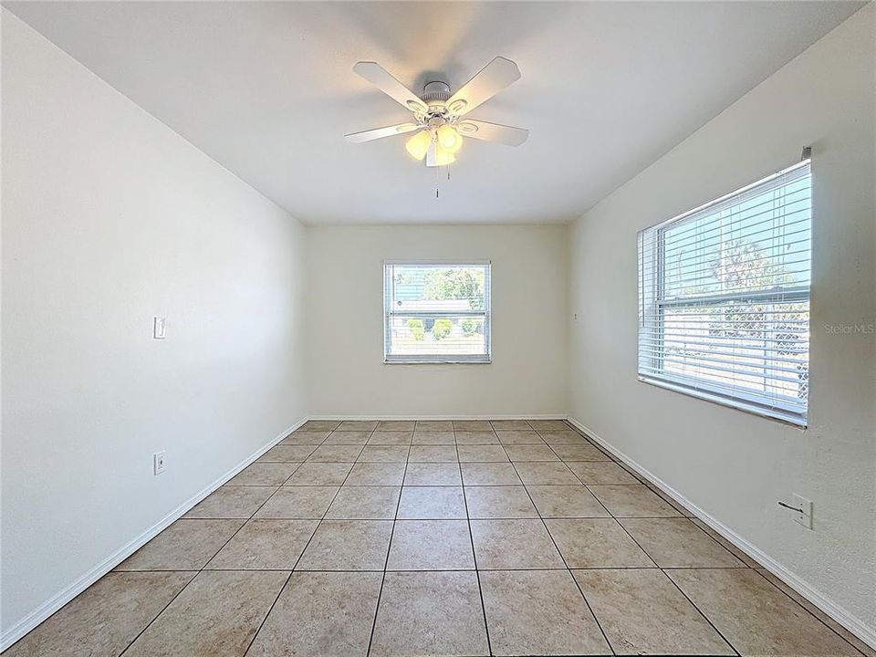 For Rent: $2,200 (3 beds, 2 baths, 1404 Square Feet)