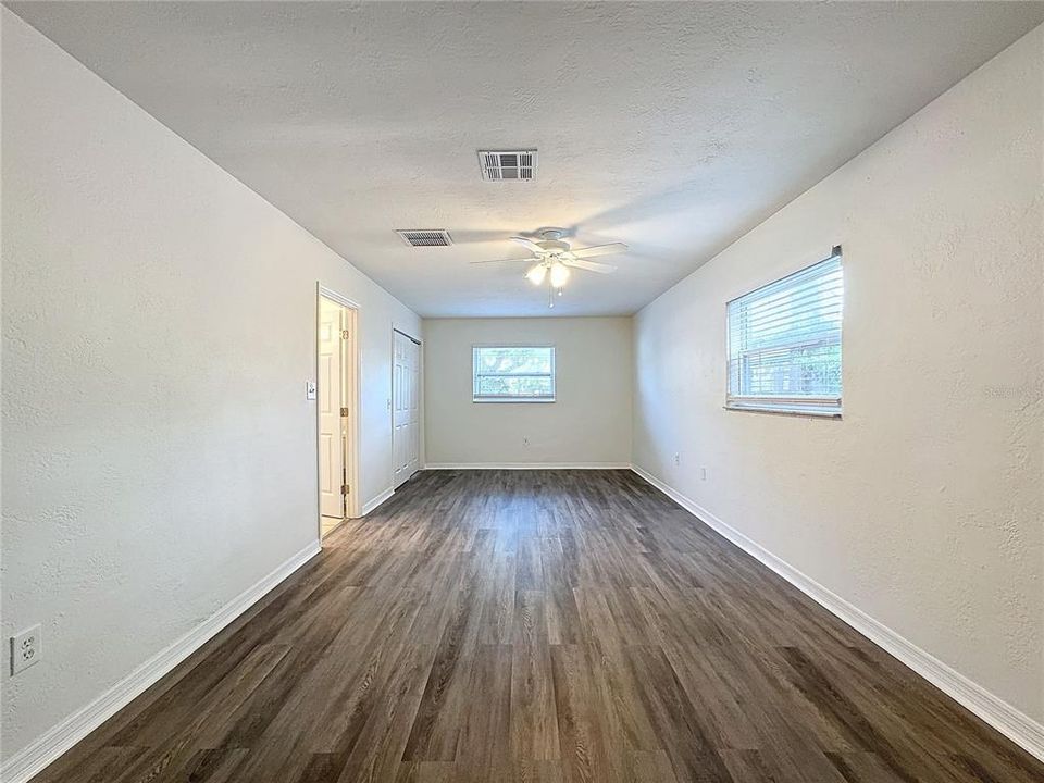 For Rent: $2,200 (3 beds, 2 baths, 1404 Square Feet)