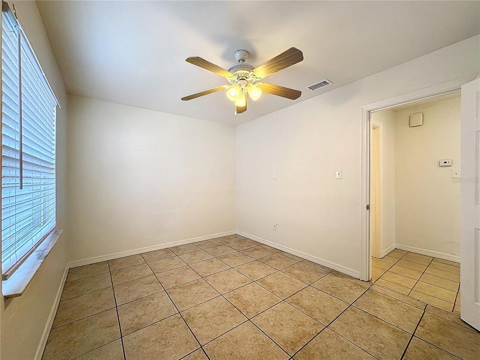 For Rent: $2,200 (3 beds, 2 baths, 1404 Square Feet)