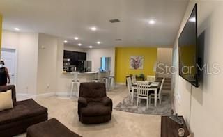 For Sale: $379,000 (3 beds, 2 baths, 1724 Square Feet)