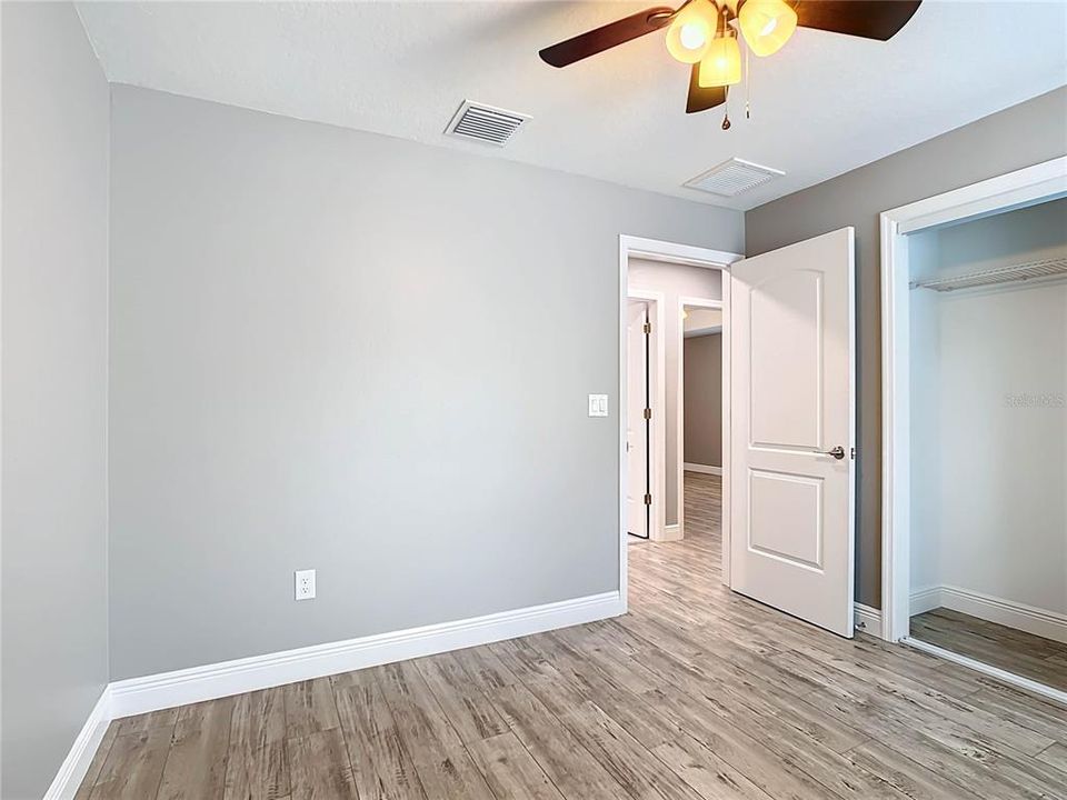 For Sale: $499,900 (3 beds, 2 baths, 1254 Square Feet)