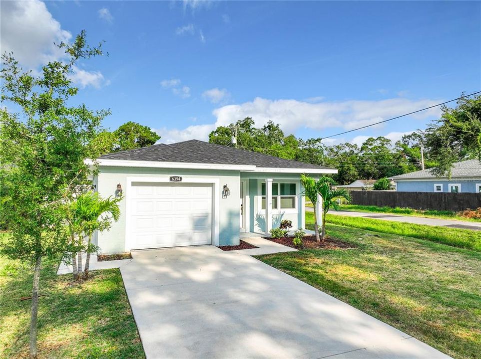 For Sale: $499,900 (3 beds, 2 baths, 1254 Square Feet)