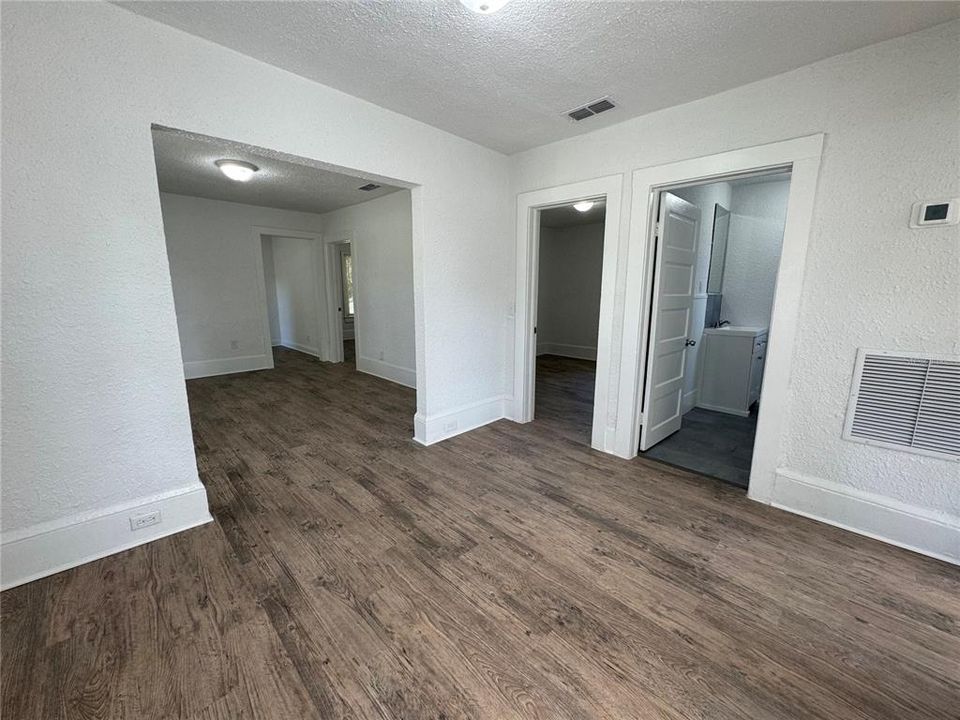 For Sale: $13,162 (0 beds, 0 baths, 975 Square Feet)