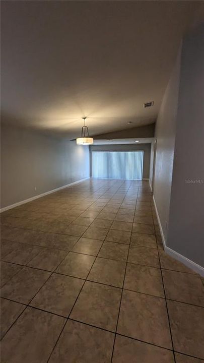 Active With Contract: $2,750 (3 beds, 2 baths, 1708 Square Feet)