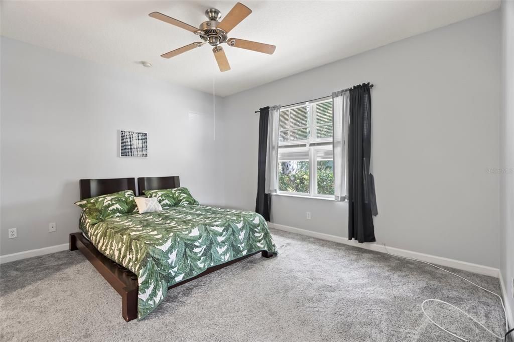 Active With Contract: $299,000 (4 beds, 3 baths, 1834 Square Feet)