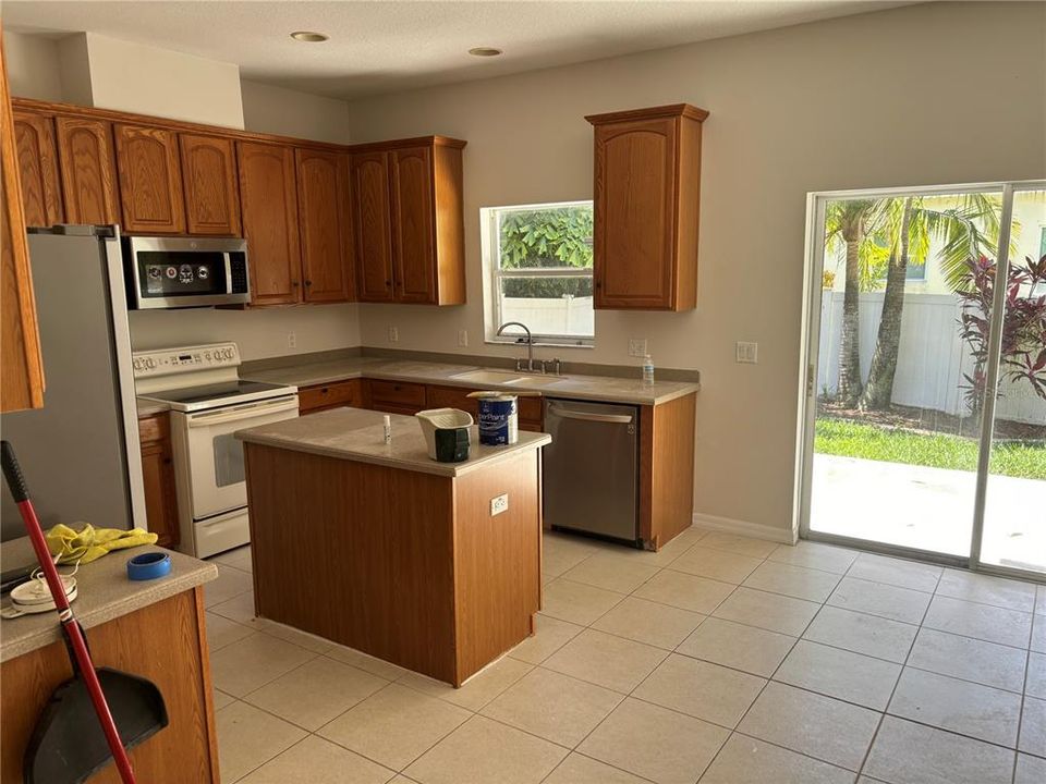 Active With Contract: $3,250 (4 beds, 2 baths, 2230 Square Feet)