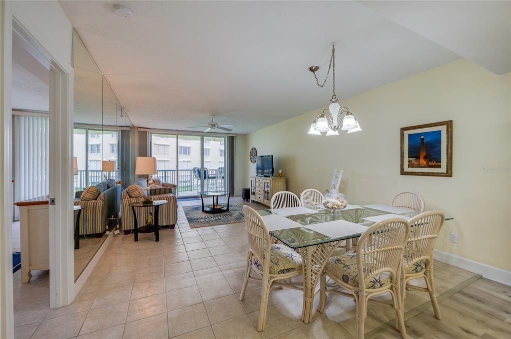 For Sale: $495,000 (2 beds, 2 baths, 1665 Square Feet)