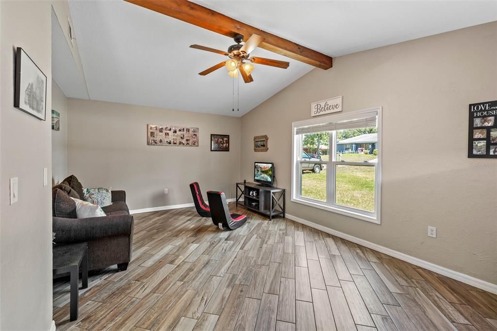 Active With Contract: $410,000 (4 beds, 2 baths, 2213 Square Feet)