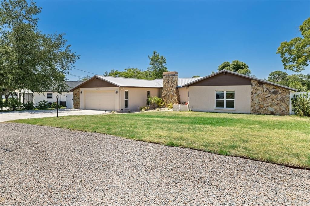 Recently Sold: $410,000 (4 beds, 2 baths, 2213 Square Feet)