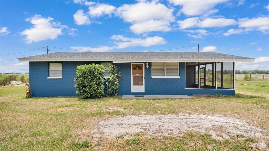 Recently Sold: $184,900 (2 beds, 1 baths, 816 Square Feet)