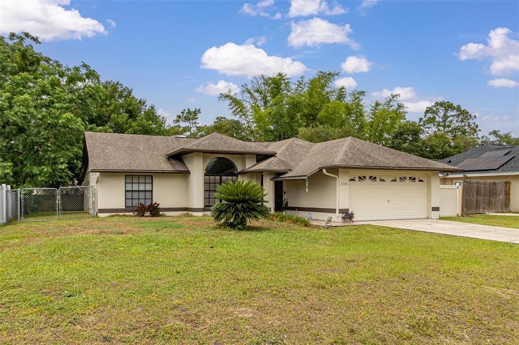 Active With Contract: $330,000 (3 beds, 2 baths, 1963 Square Feet)