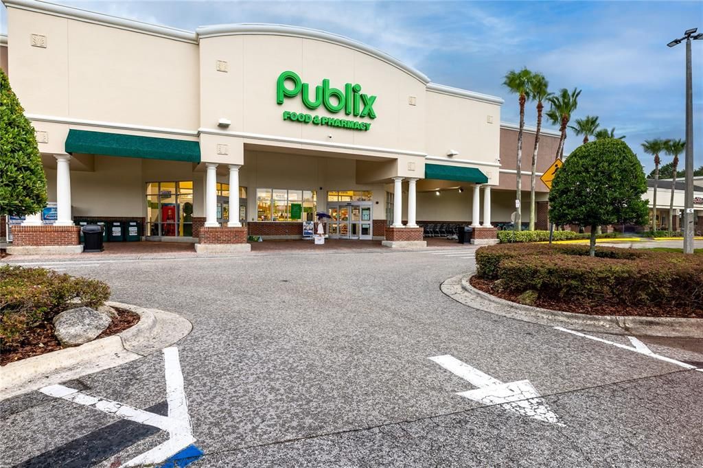 Publix Within Walking Distance!