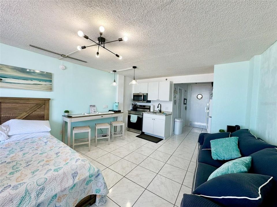 For Sale: $259,900 (1 beds, 1 baths, 515 Square Feet)