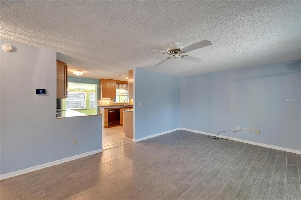 For Sale: $479,900 (3 beds, 2 baths, 1187 Square Feet)