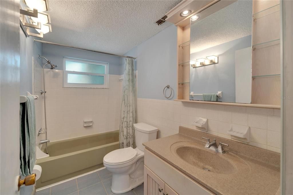 待售: $479,900 (3 贝兹, 2 浴室, 1187 平方英尺)