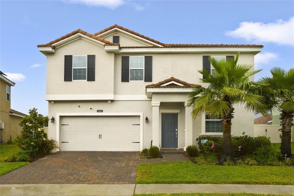 Active With Contract: $449,000 (4 beds, 2 baths, 2655 Square Feet)