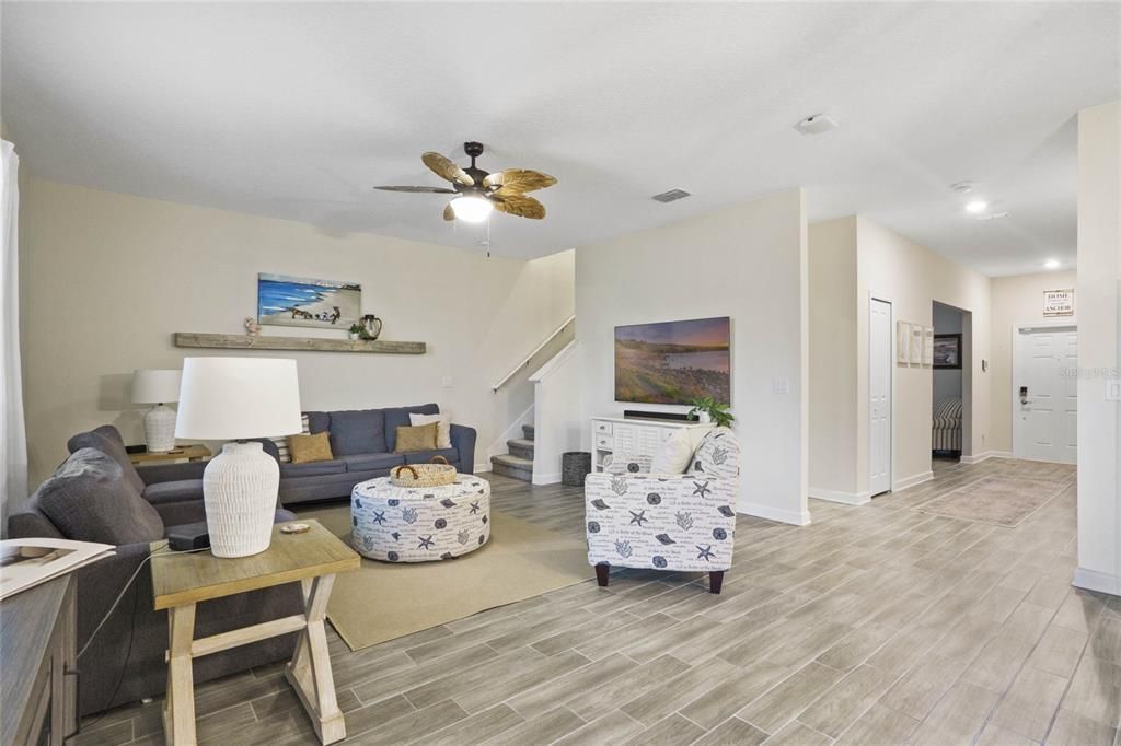 Active With Contract: $449,000 (4 beds, 2 baths, 2655 Square Feet)