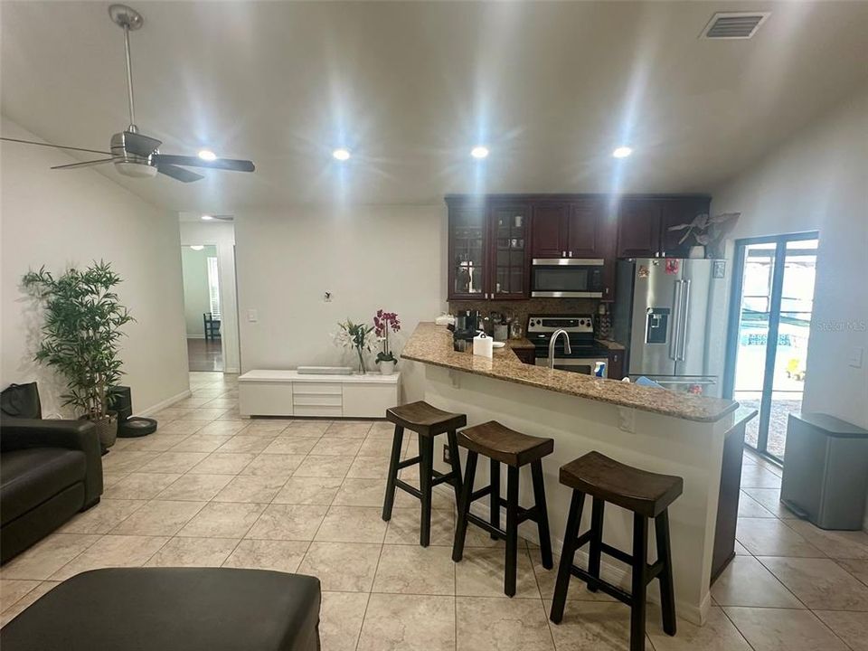 Active With Contract: $3,250 (4 beds, 2 baths, 1867 Square Feet)