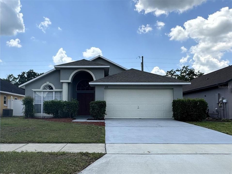 Recently Sold: $389,950 (3 beds, 2 baths, 1685 Square Feet)