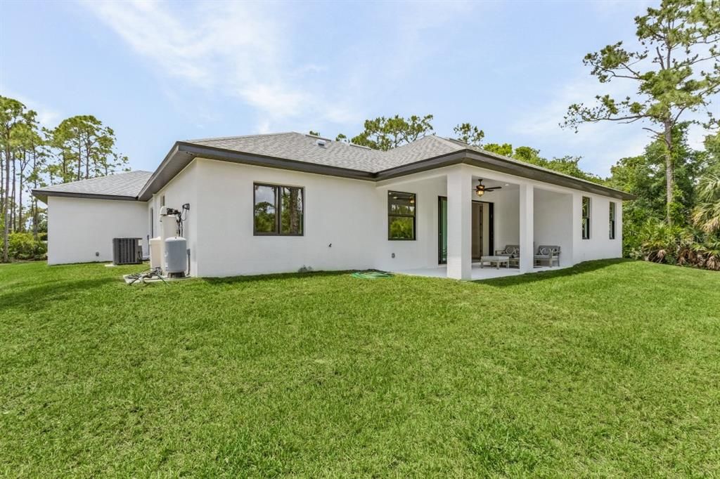 For Sale: $623,900 (4 beds, 2 baths, 1868 Square Feet)