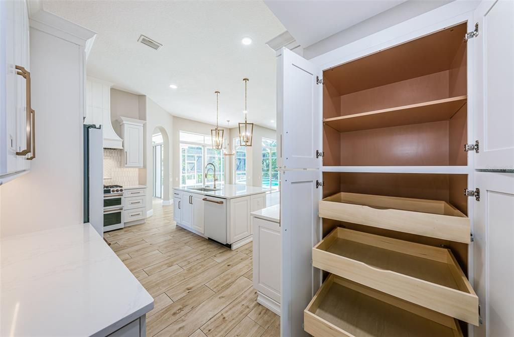 Active With Contract: $1,250,000 (3 beds, 2 baths, 2272 Square Feet)