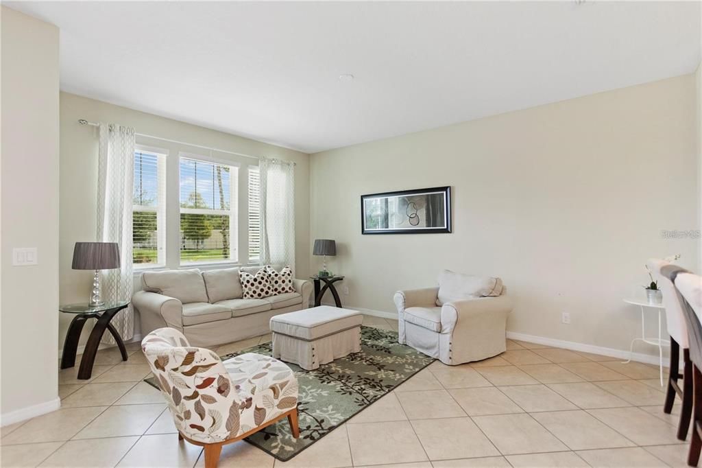 Active With Contract: $3,100 (4 beds, 2 baths, 2329 Square Feet)