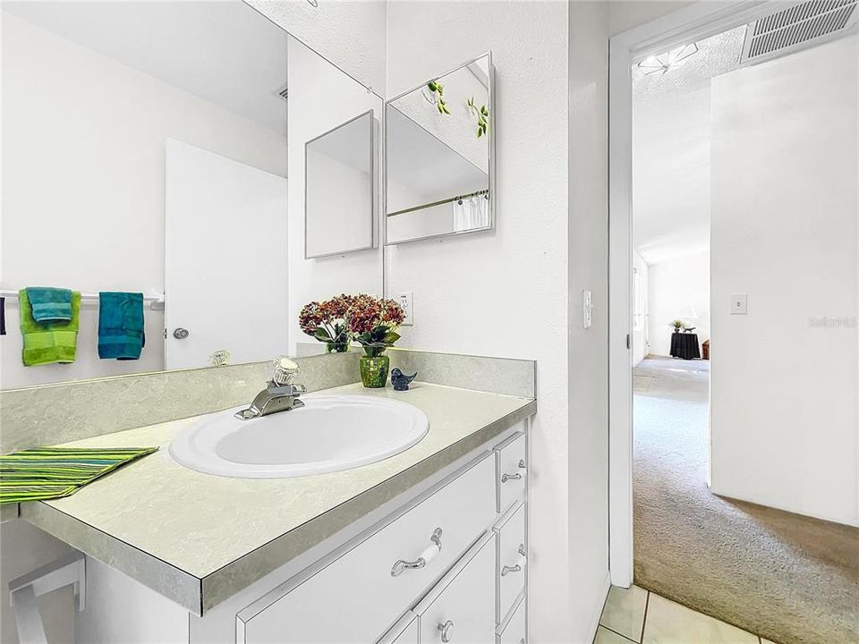 Second bathroom off the hall and between the two bedrooms