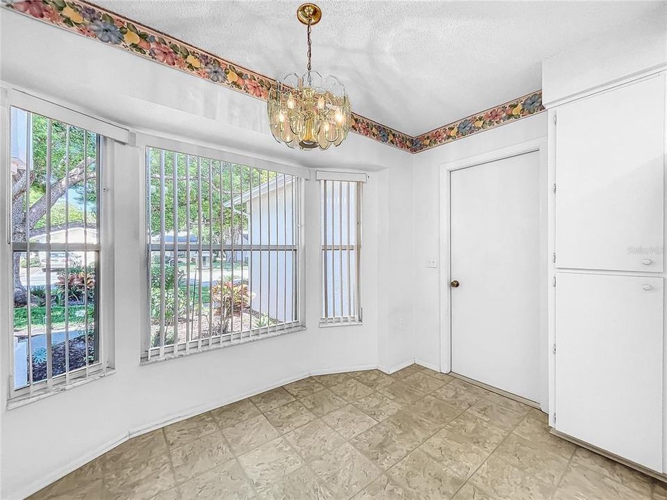 Room for kitchen table overlooking exterior garden