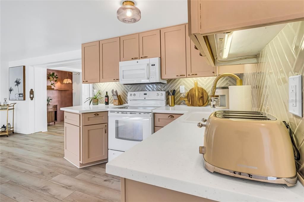 For Sale: $414,900 (3 beds, 2 baths, 1680 Square Feet)