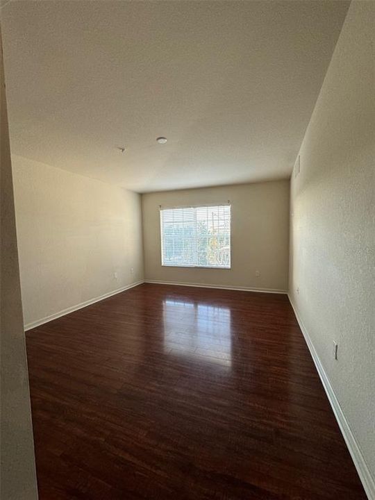 For Rent: $1,850 (3 beds, 2 baths, 1433 Square Feet)