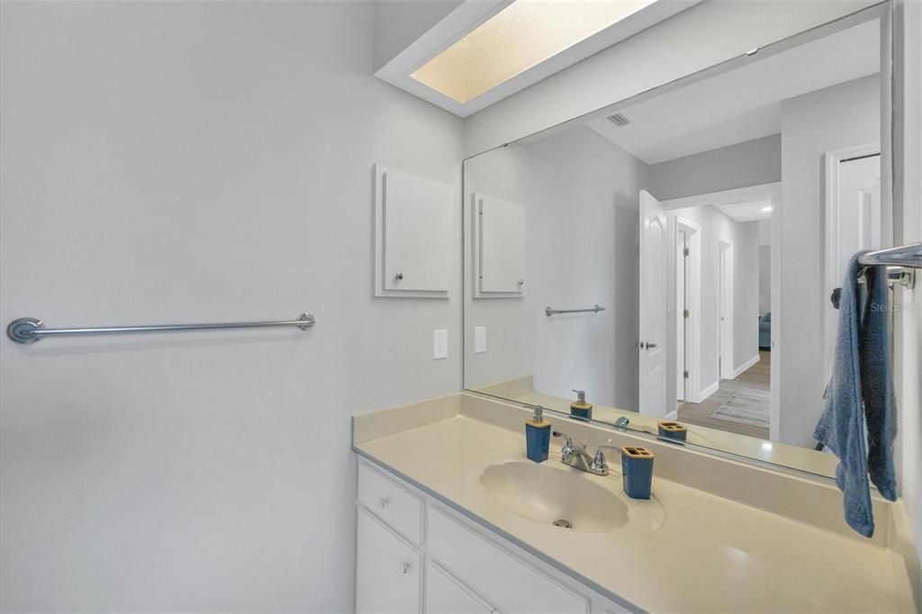 Active With Contract: $367,500 (3 beds, 2 baths, 2470 Square Feet)