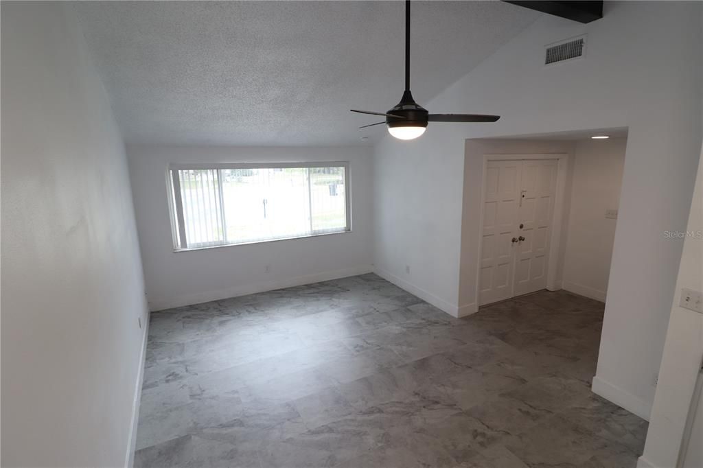 Active With Contract: $349,000 (3 beds, 2 baths, 1022 Square Feet)