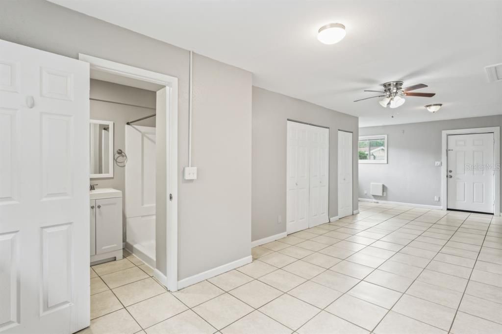 For Sale: $369,000 (3 beds, 2 baths, 1215 Square Feet)