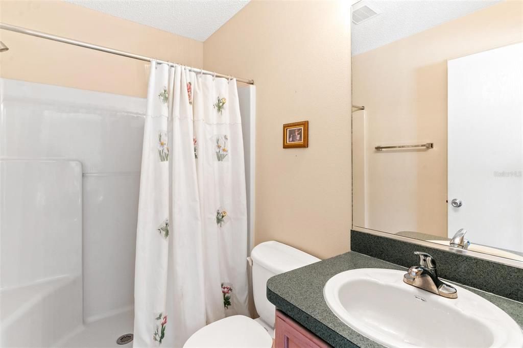 For Sale: $269,000 (2 beds, 2 baths, 1160 Square Feet)