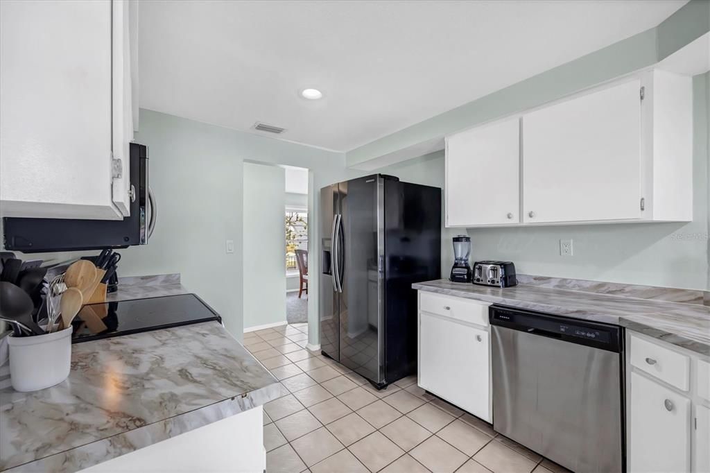 For Sale: $339,000 (3 beds, 2 baths, 1815 Square Feet)