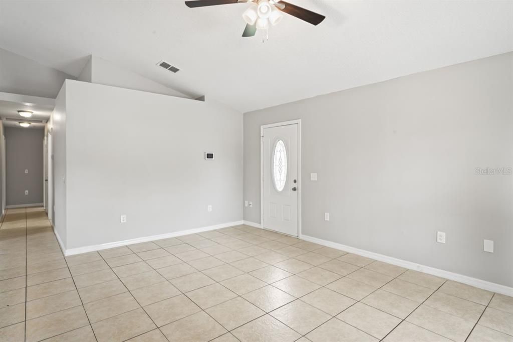 For Sale: $279,900 (3 beds, 2 baths, 1344 Square Feet)