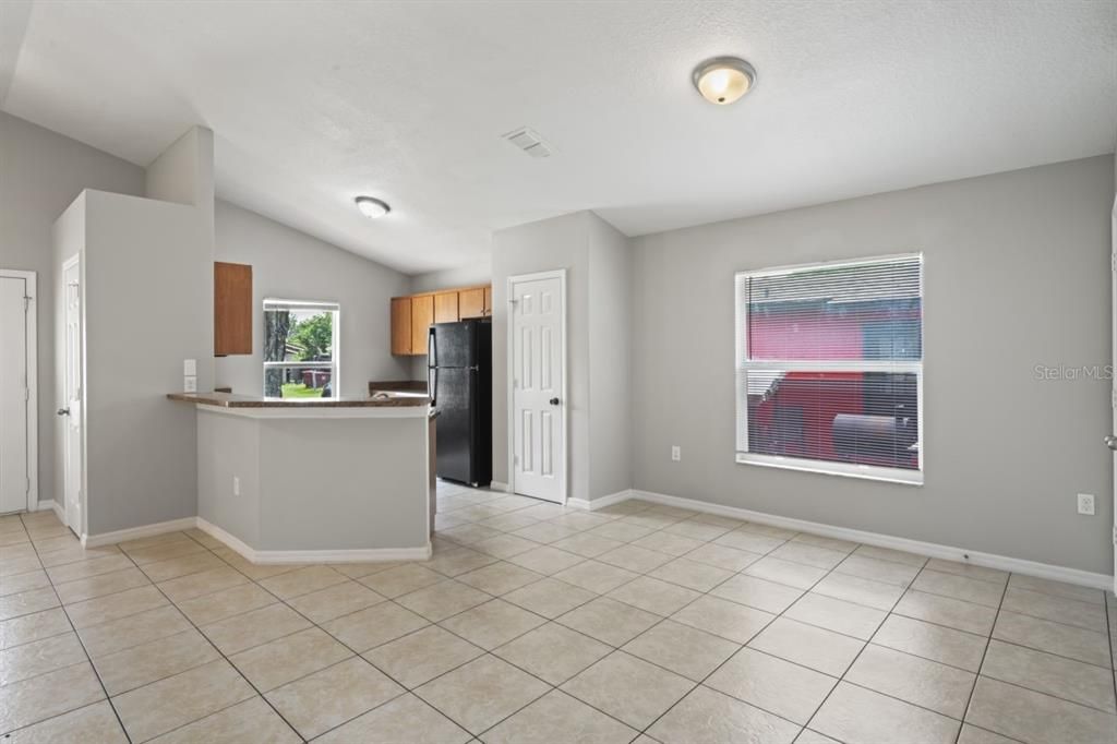 For Sale: $279,900 (3 beds, 2 baths, 1344 Square Feet)