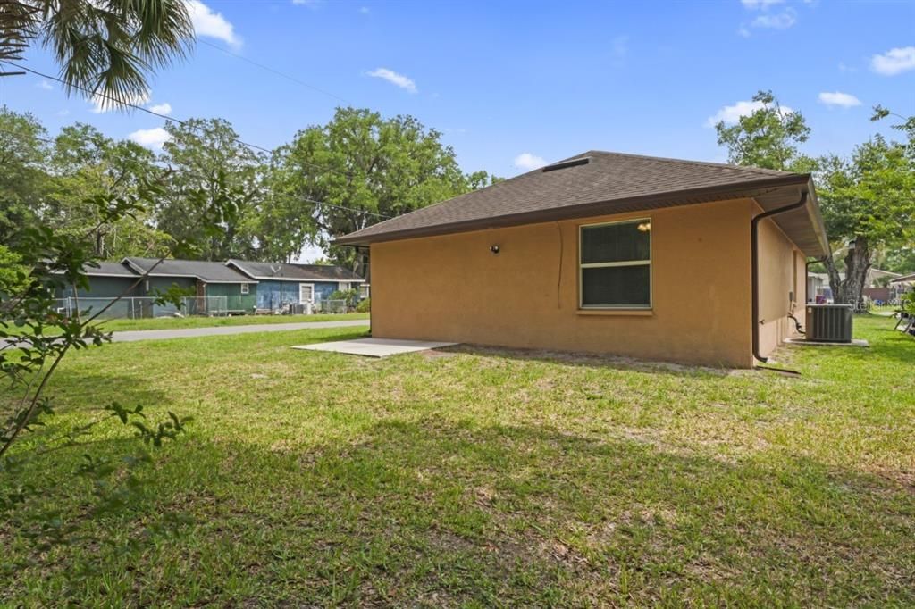 For Sale: $279,900 (3 beds, 2 baths, 1344 Square Feet)