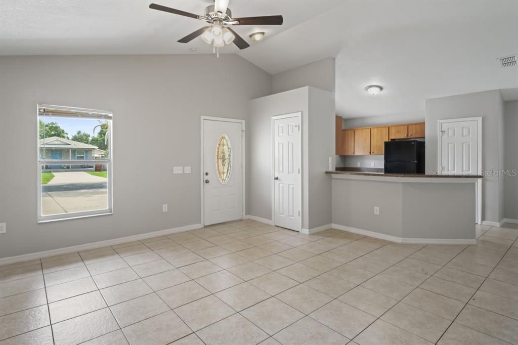 For Sale: $279,900 (3 beds, 2 baths, 1344 Square Feet)