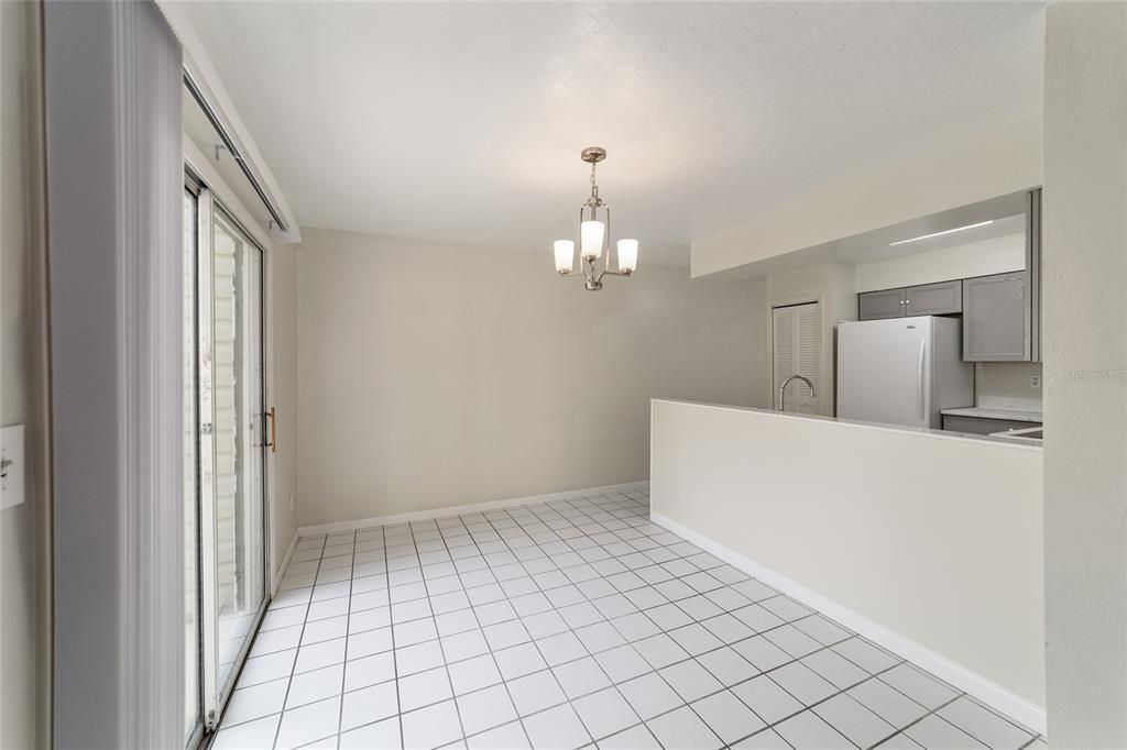 Active With Contract: $180,000 (2 beds, 2 baths, 1243 Square Feet)