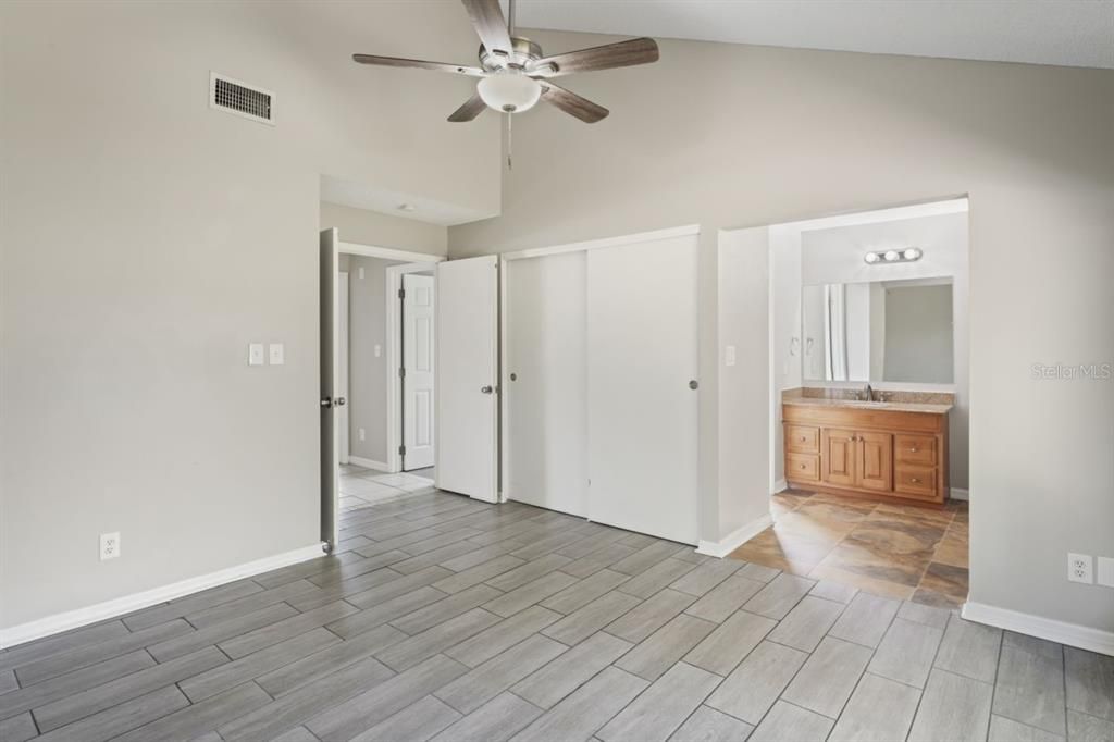 Active With Contract: $349,900 (3 beds, 2 baths, 1530 Square Feet)