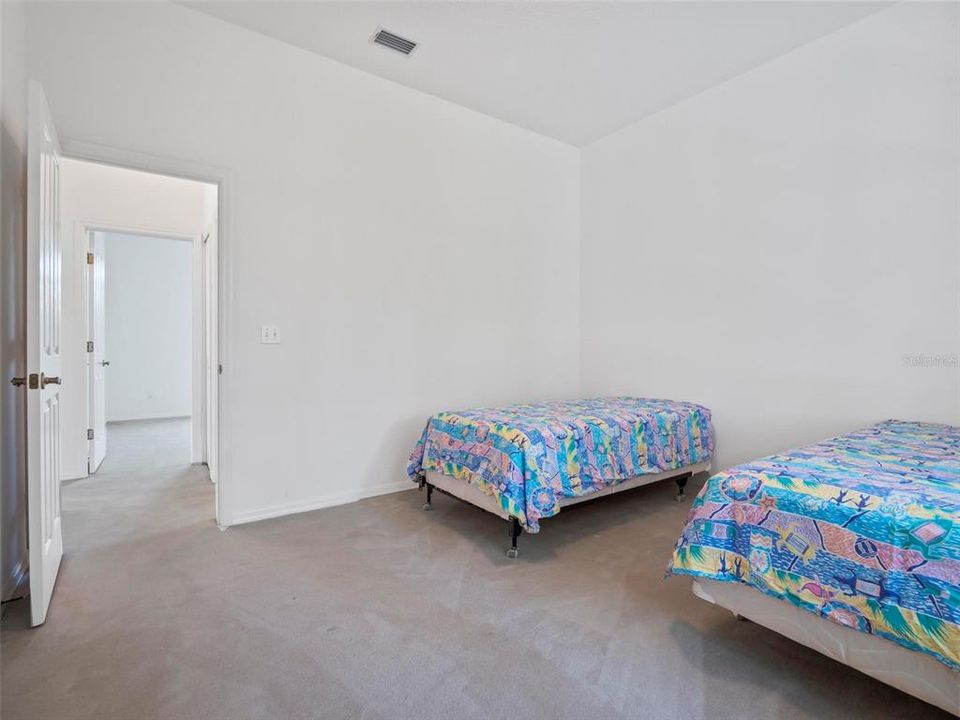 For Sale: $370,000 (3 beds, 2 baths, 1853 Square Feet)