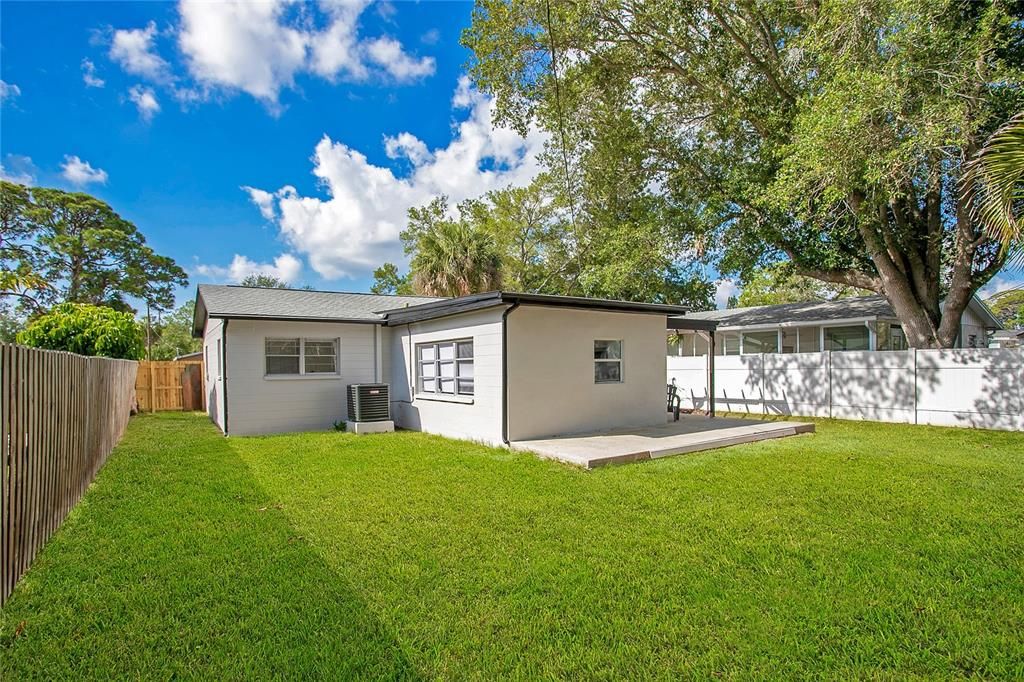 For Sale: $449,900 (3 beds, 2 baths, 1240 Square Feet)