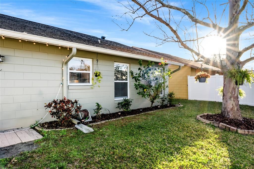 Recently Sold: $349,500 (3 beds, 2 baths, 1306 Square Feet)