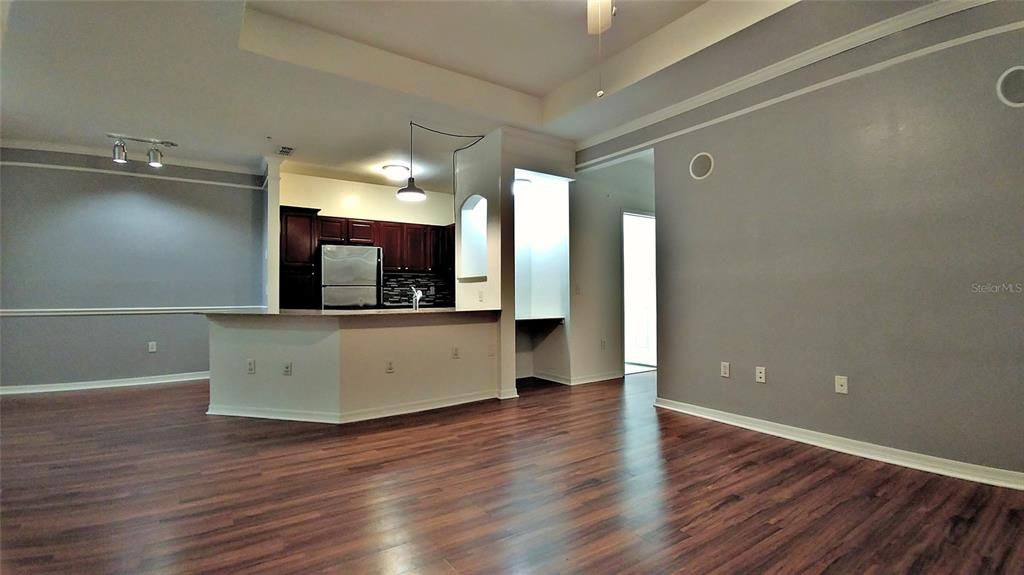 Active With Contract: $1,750 (3 beds, 2 baths, 1260 Square Feet)