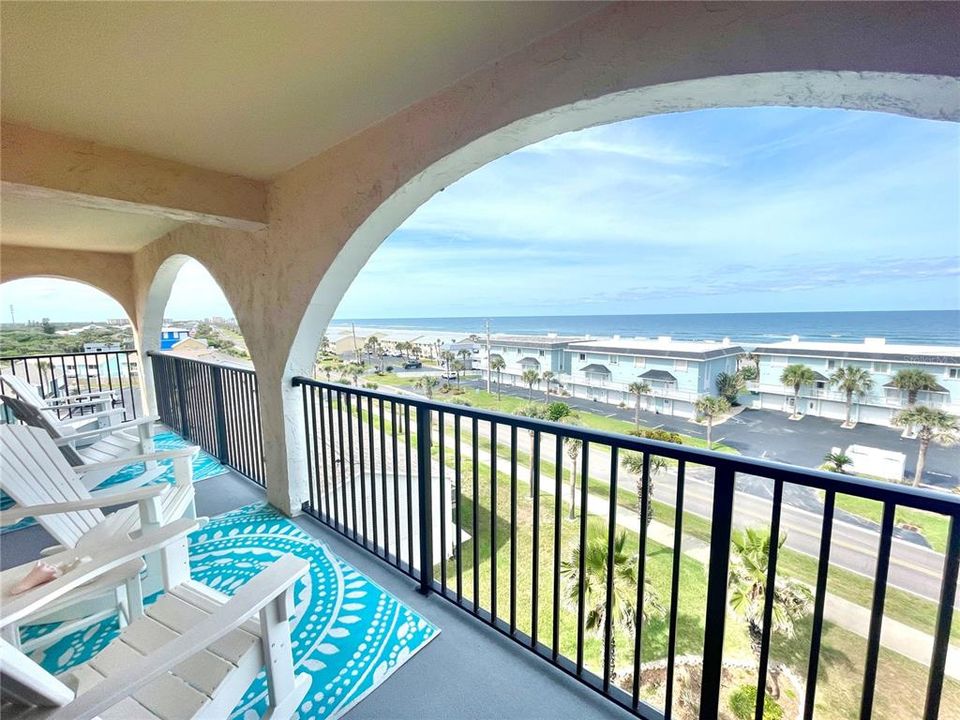 Beautiful Ocean Views from your End Unit!
