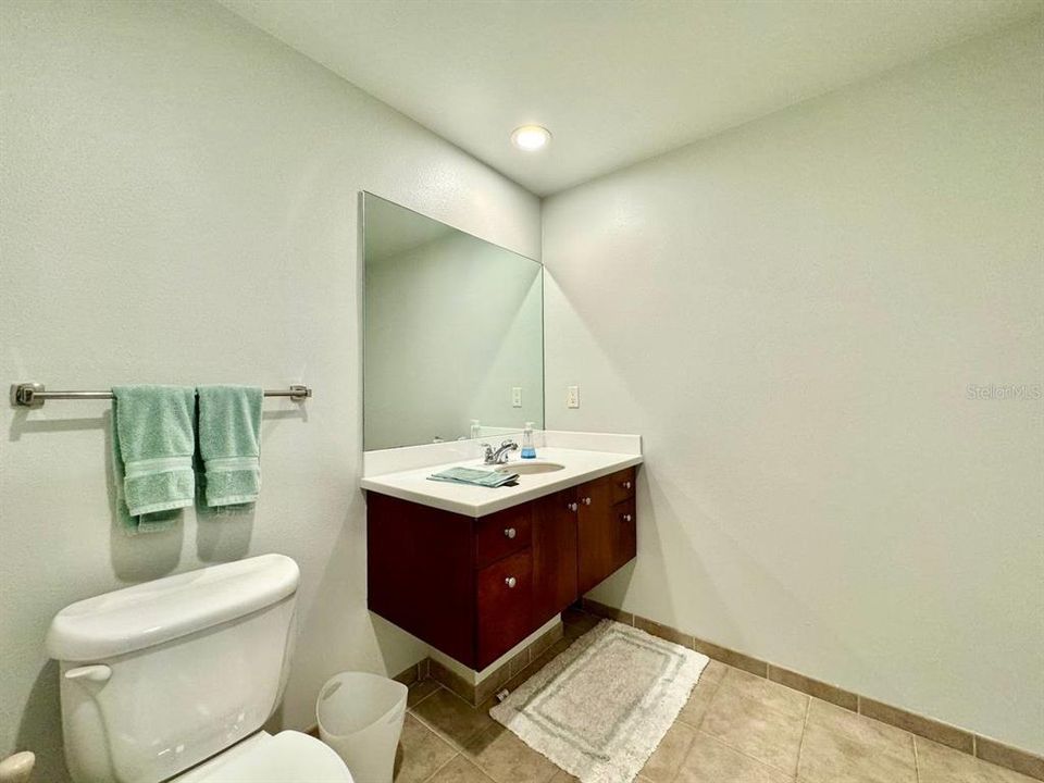 Недавно арендовано: $3,650 (2 спален, 2 ванн, 1379 Квадратных фут)