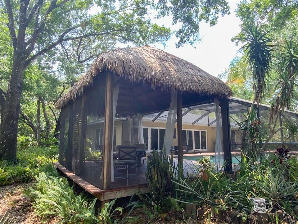 Tiki Hut