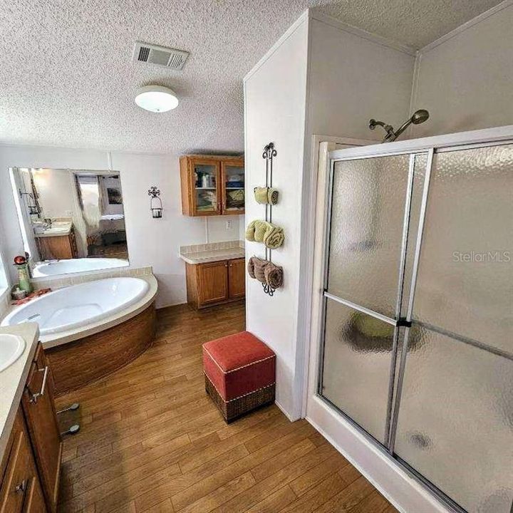 На продажу: $179,000 (3 спален, 2 ванн, 1404 Квадратных фут)