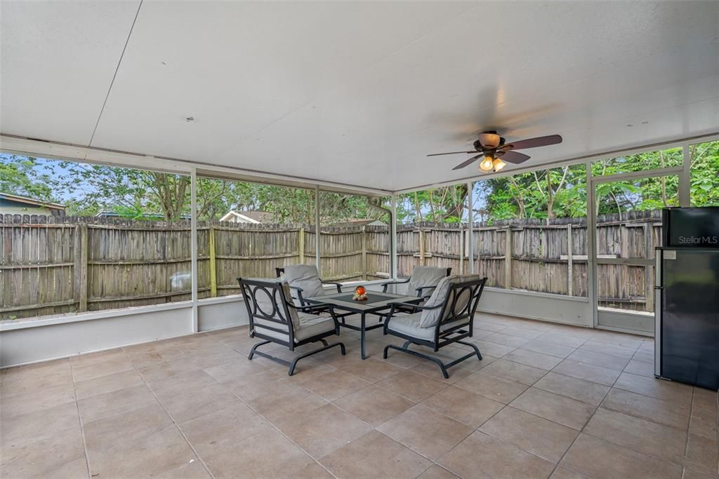 For Sale: $359,900 (4 beds, 2 baths, 1698 Square Feet)